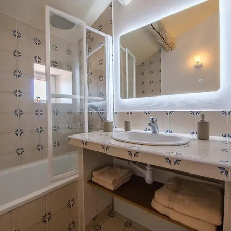La Demeure De Cybele - De Charme Pour 10 Personnes En Drome Provencale *